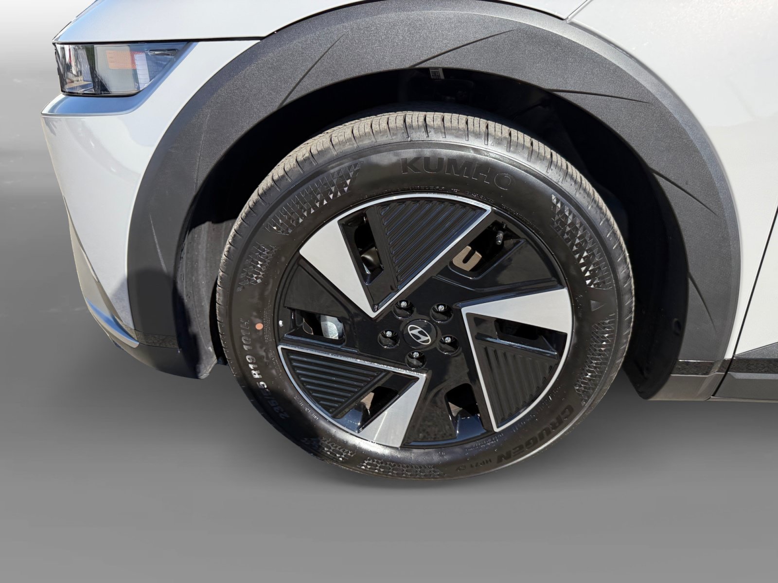 Certified Used 2026 Cyber Gray Hyundai SEL image 9