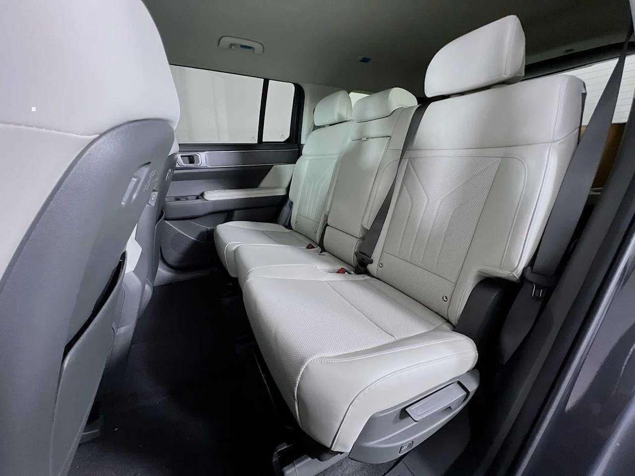 2026 Hyundai Santa Fe Hybrid — photo 14