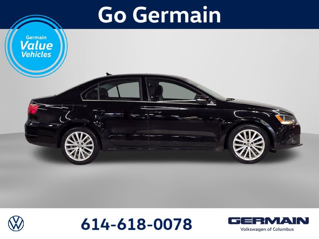 Used 2013 Black Volkswagen SEL image 6