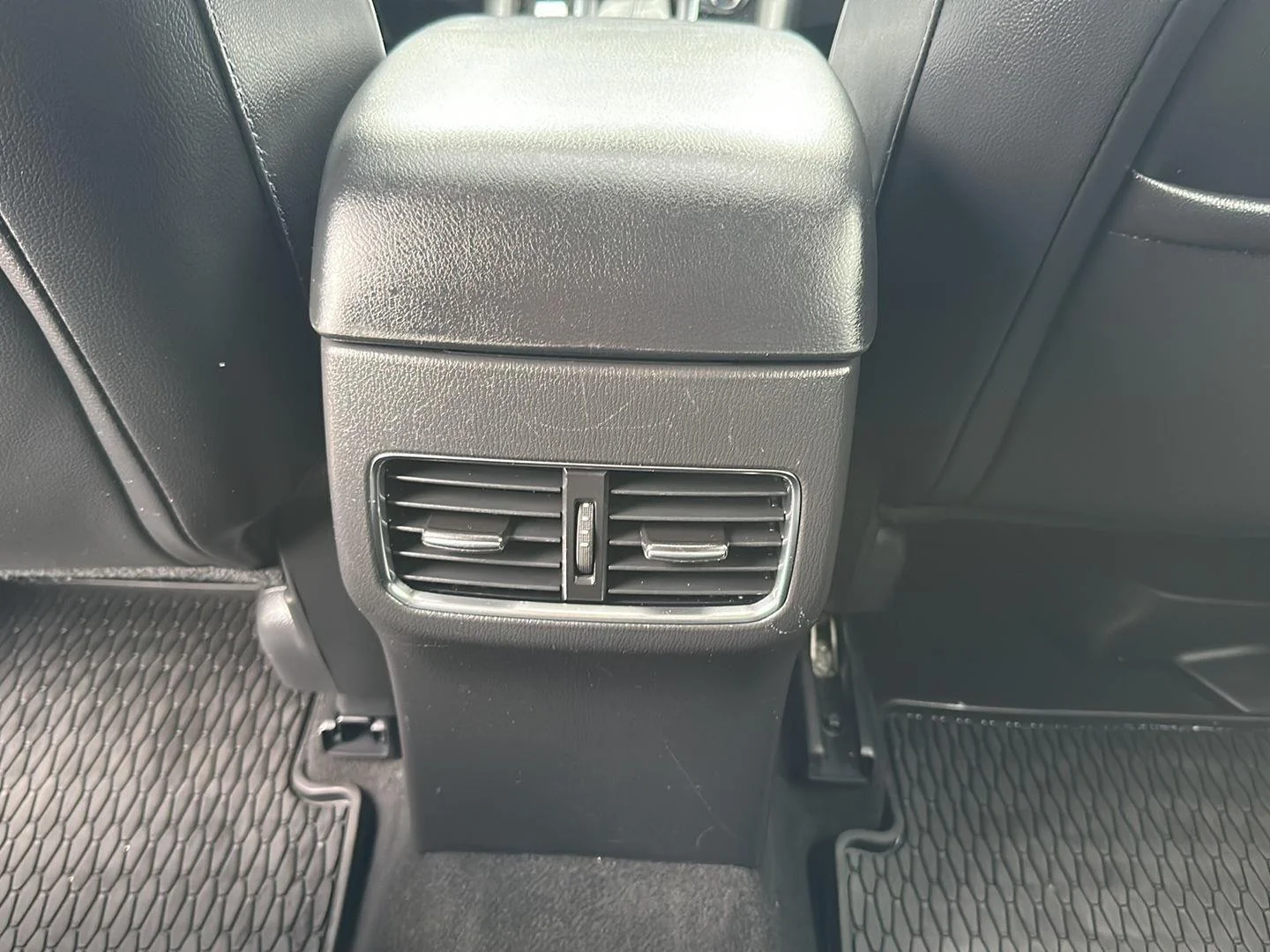 Used 2024 Platinum Quartz Metallic Mazda 2.5 S Preferred Package image 36