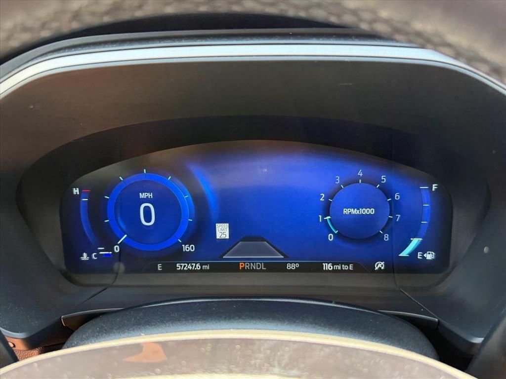 Used 2022 Red Ford SEL image 22