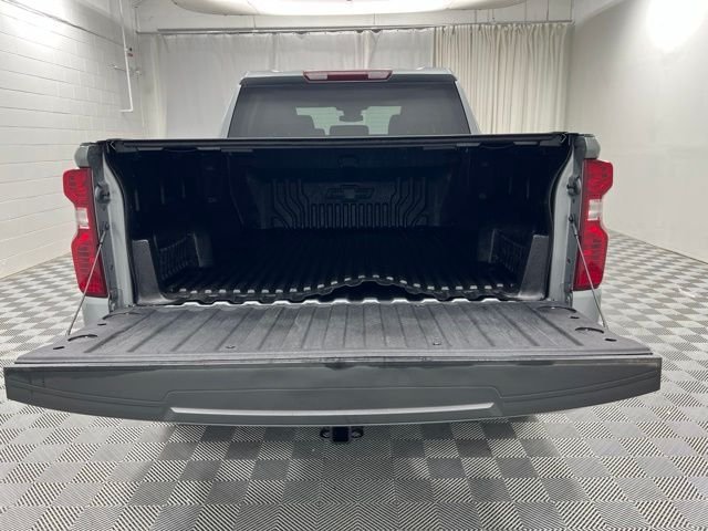 Used 2023 Gray Chevrolet LT image 8