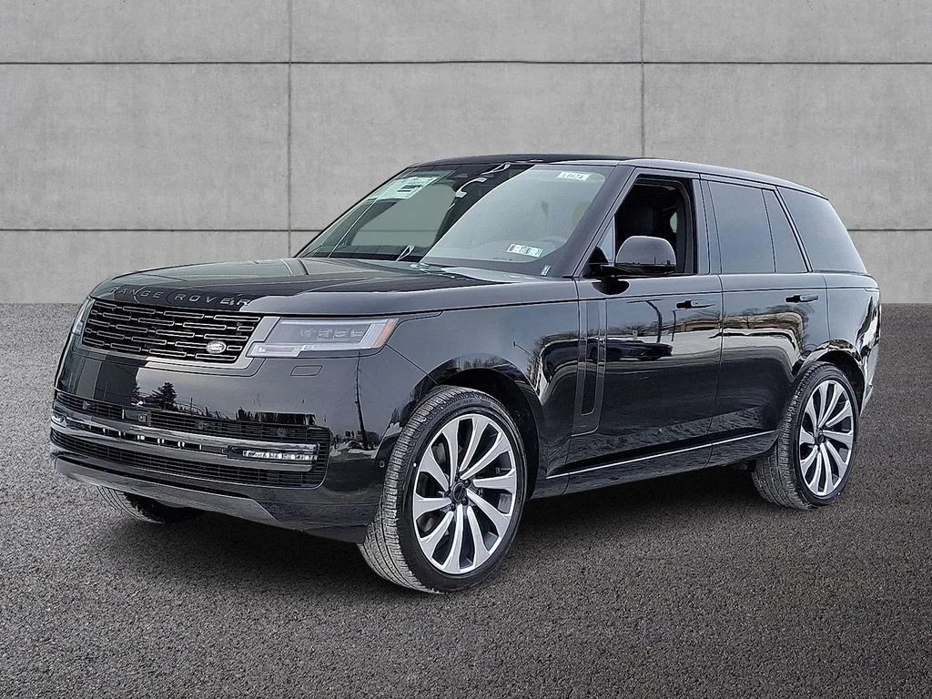 2026 Land Rover Range Rover 3.0 SE SWB's photo