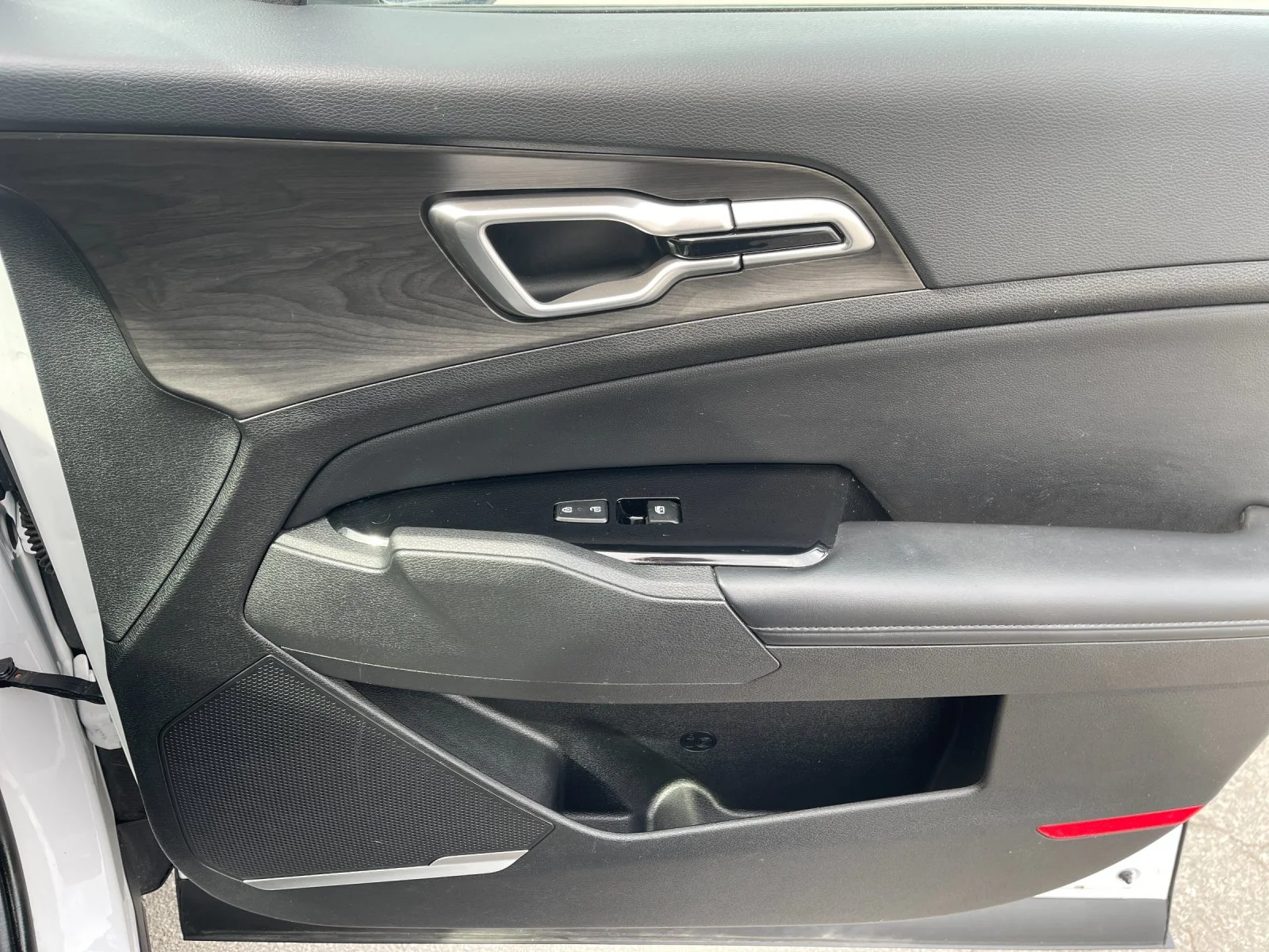 Used 2023 White Kia X-Line image 20