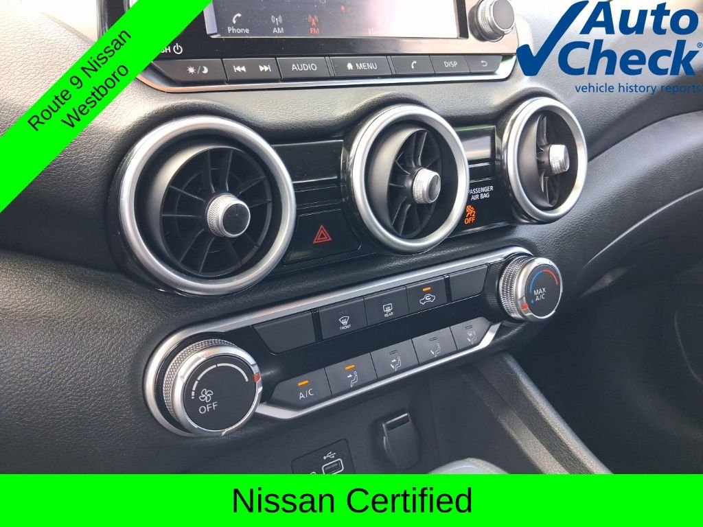 Used 2023 White Nissan S image 17