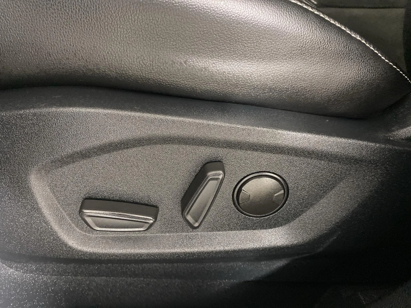 Used 2020 Agate Black Ford ST image 11