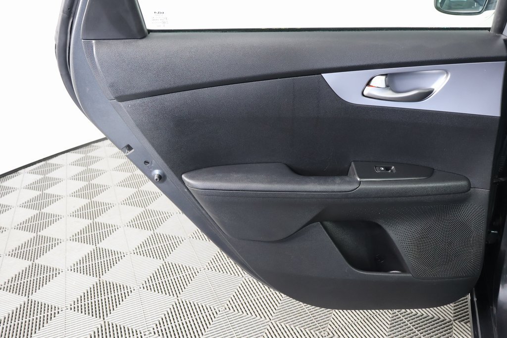 Used 2022 Gray Kia LXS image 11