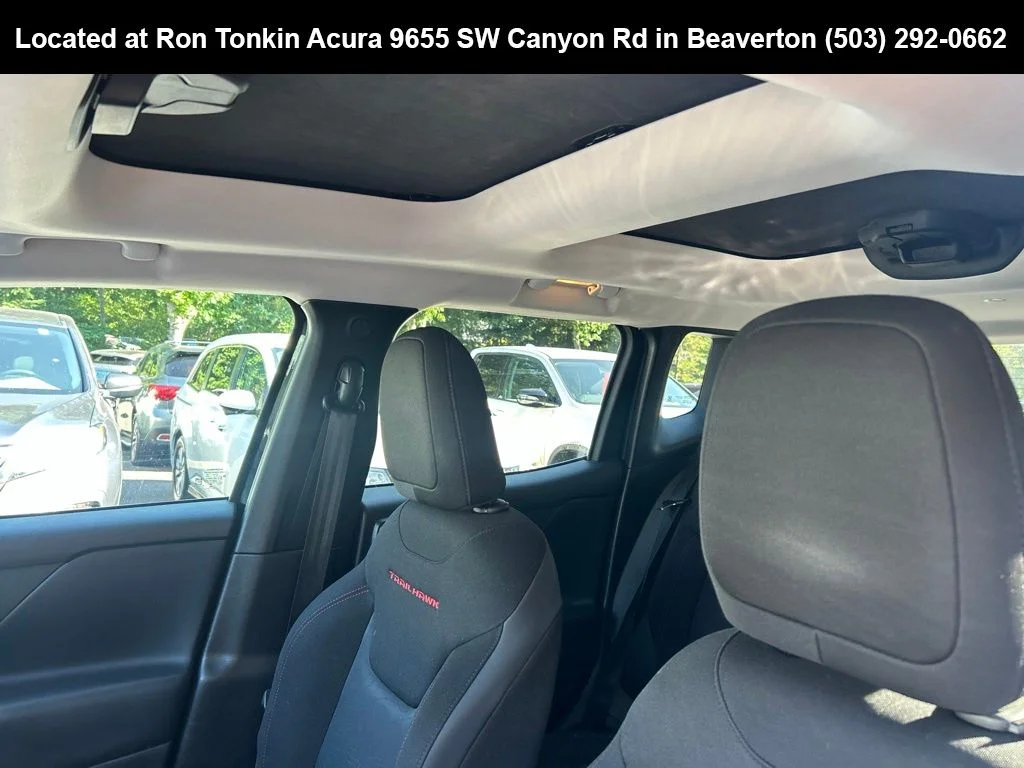 Used 2016 Black Jeep Trailhawk image 9
