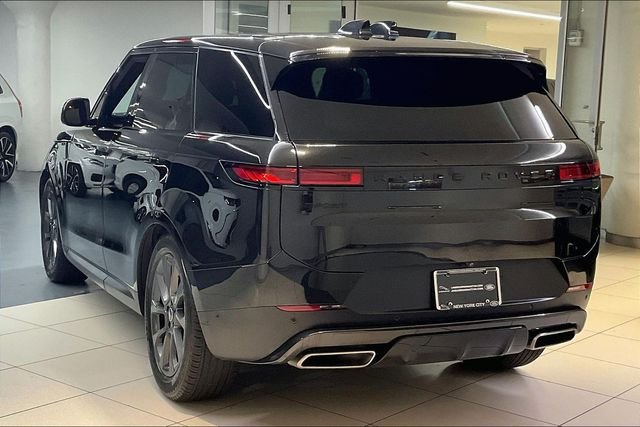 Used 2024 Black Land Rover SE image 16