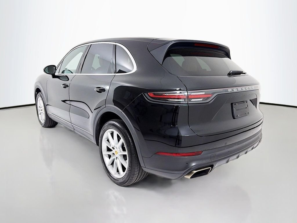 Certified Used 2019 Black Porsche  image 3