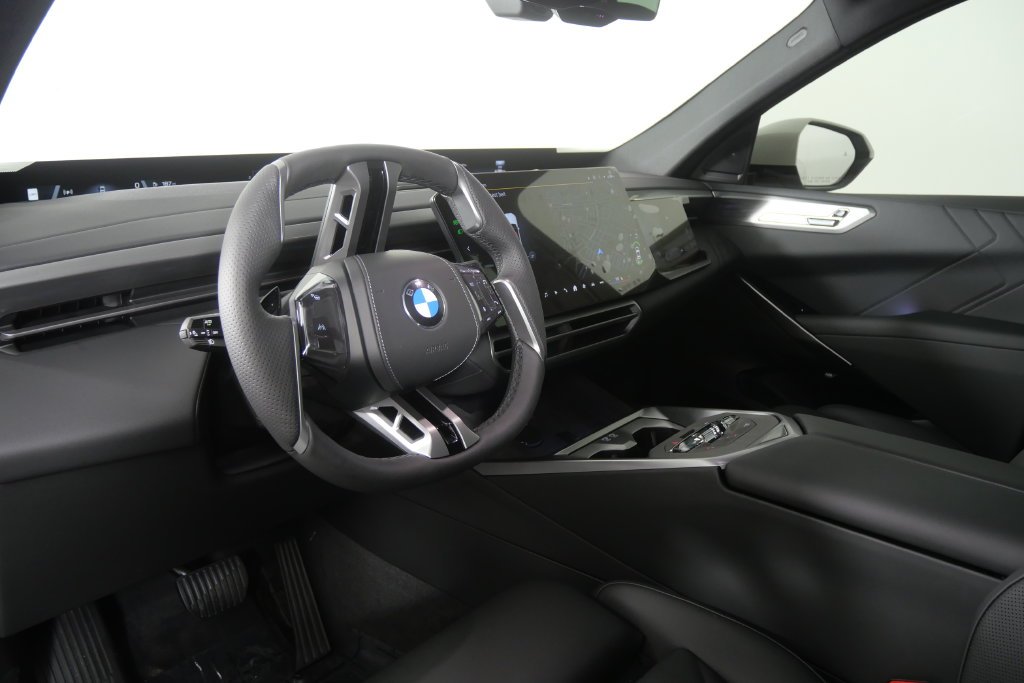 New 2027 Alpine White BMW  image 14
