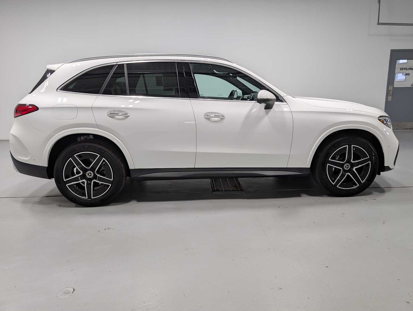 Used 2026 Polar White Mercedes-Benz GLC 300 image 7