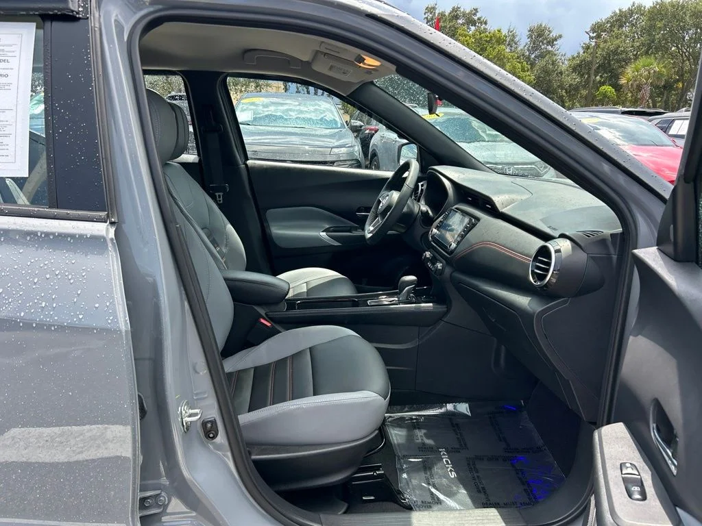 Used 2024 Boulder Gray Metallic Nissan SR image 39