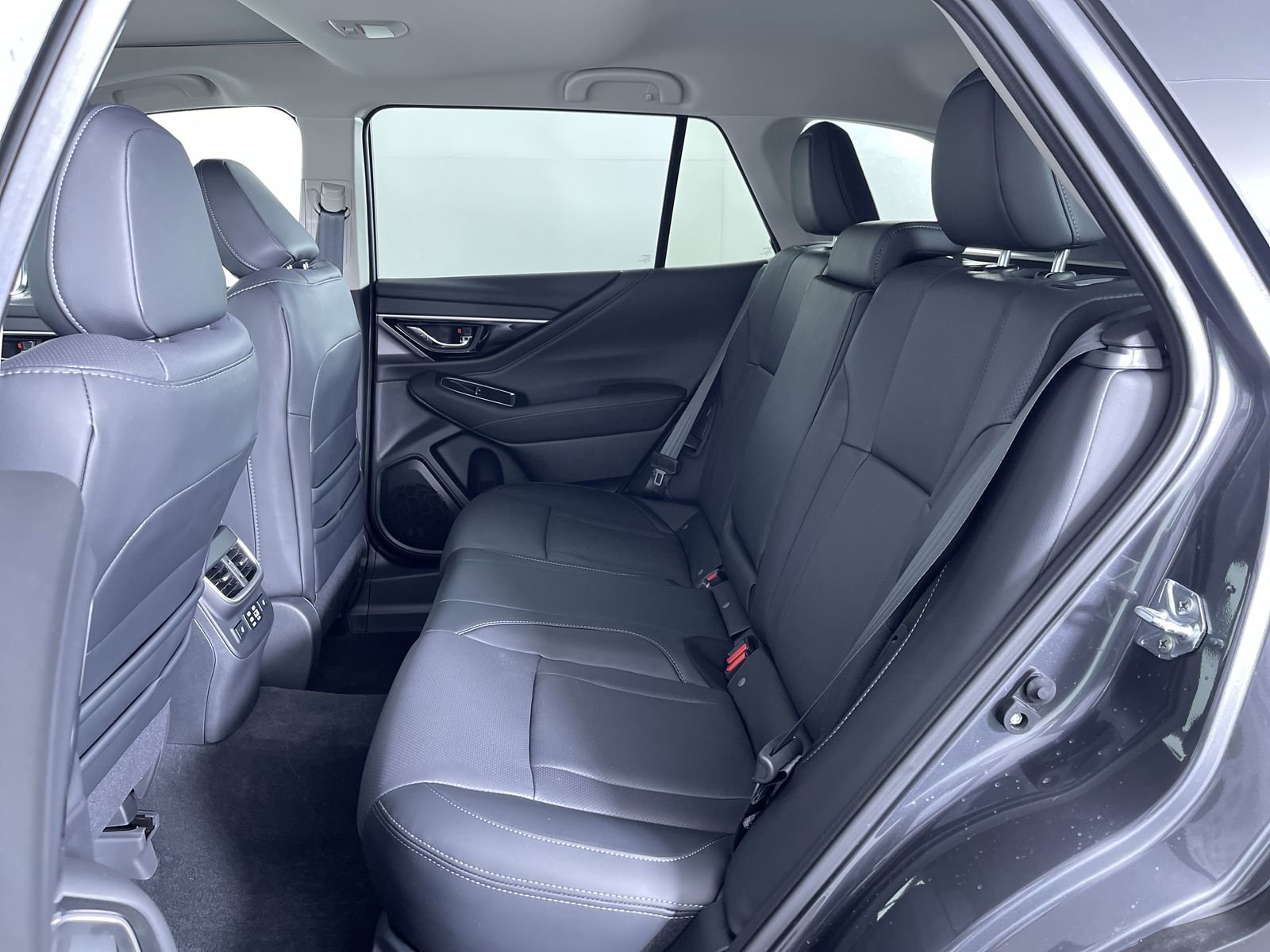 2025 Subaru Outback Limited - Photo 22