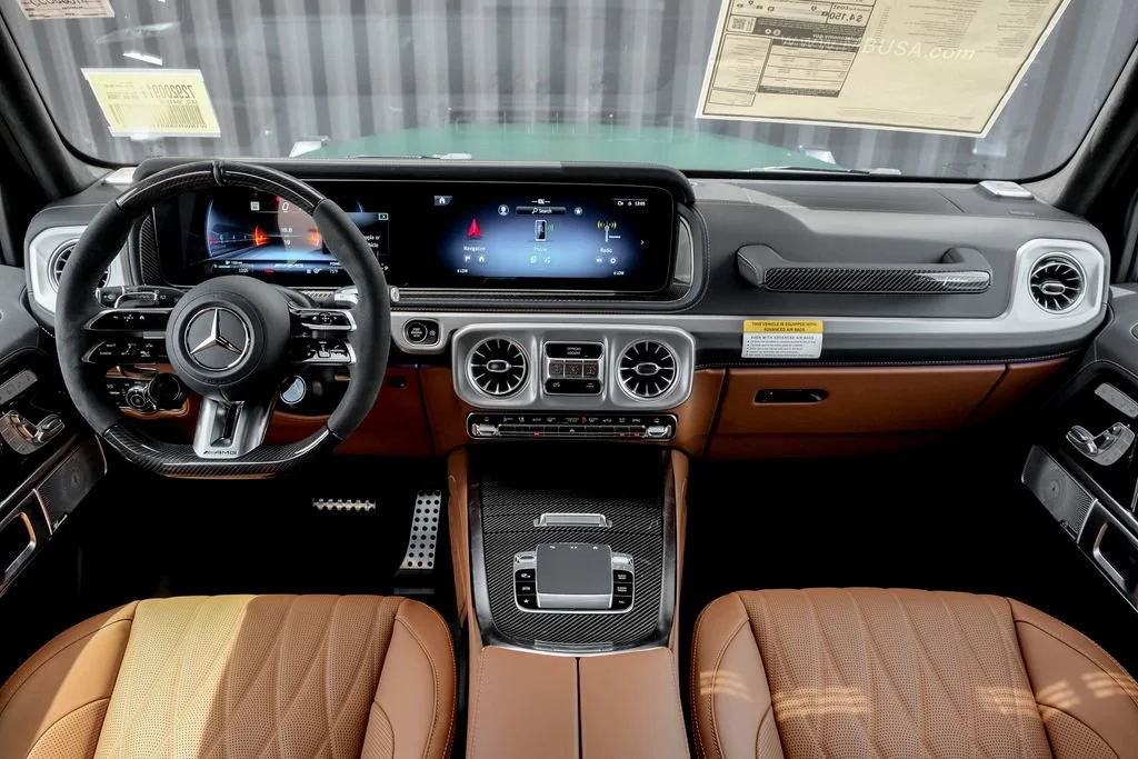 New 2026 MANUFAKTUR Deep Green Non-Metallic Mercedes-Benz G 63 AMG® image 64