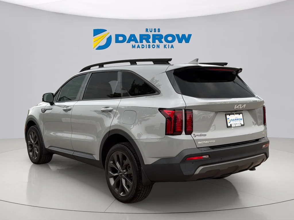 Certified Used 2023 Wolf Gray Kia X-Line EX image 3