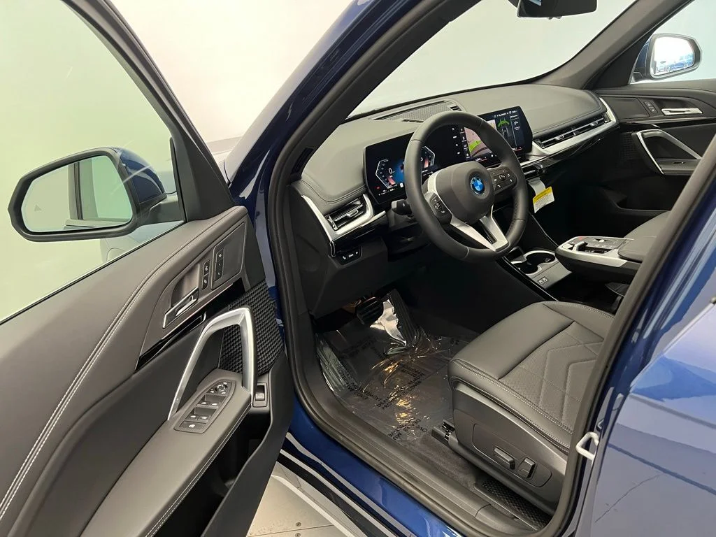2025 BMW X1 28i - Photo 22