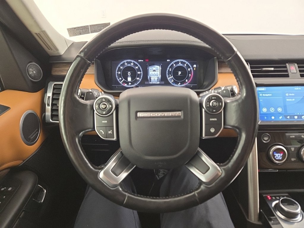 Used 2018 Fuji White Land Rover HSE Luxury image 10