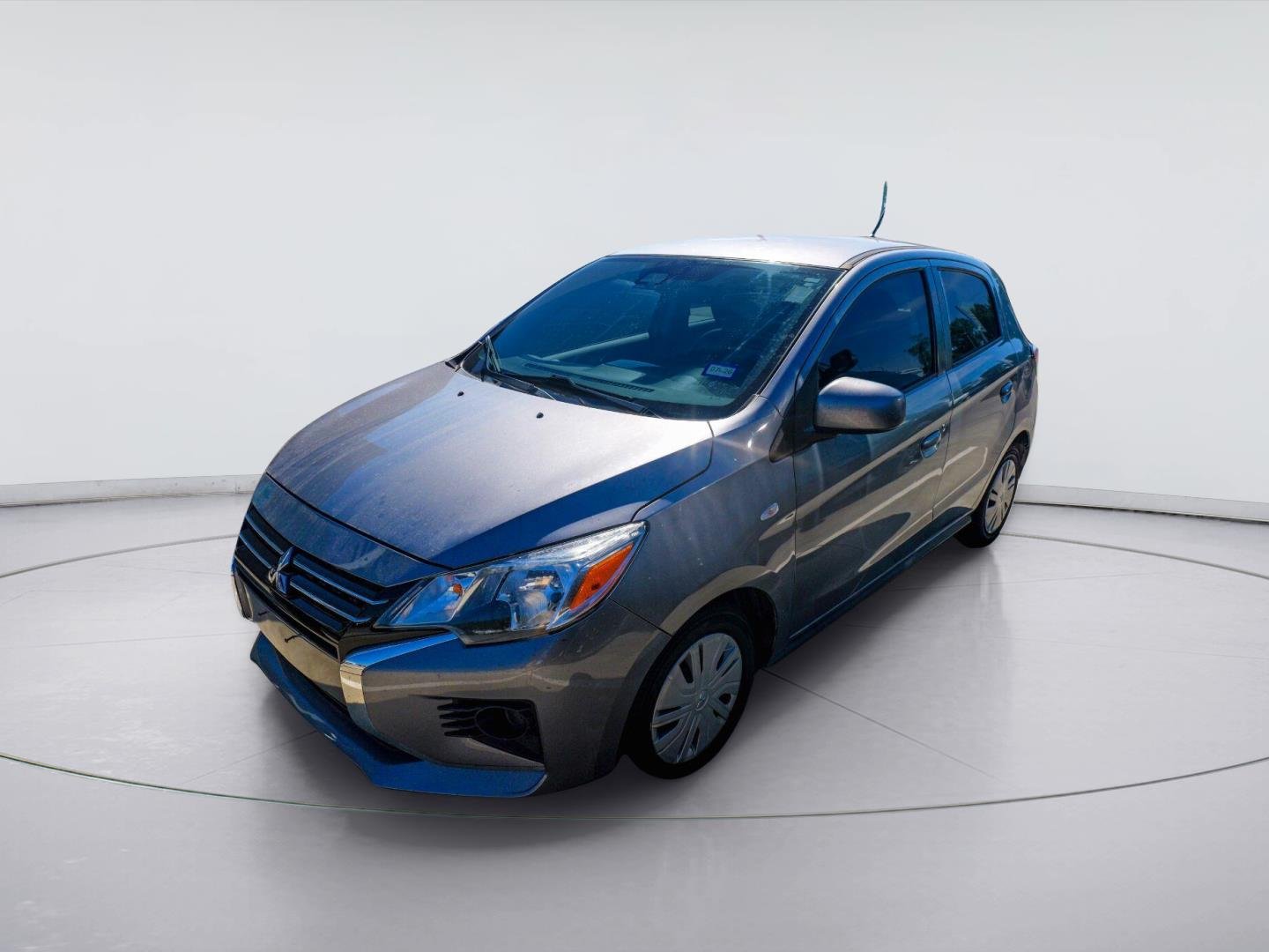 Used 2021  Mitsubishi ES image 2