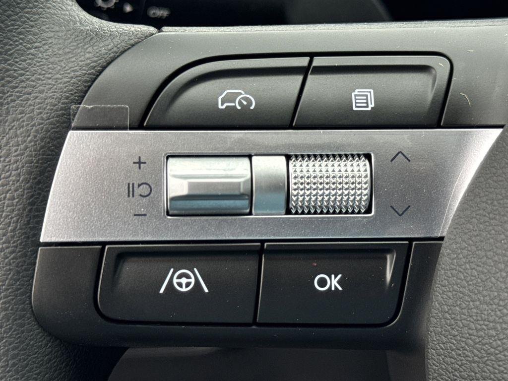 New 2026 White Hyundai SEL Activity FWD image 24