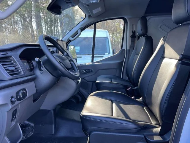 New 2026 White Ford Base image 4