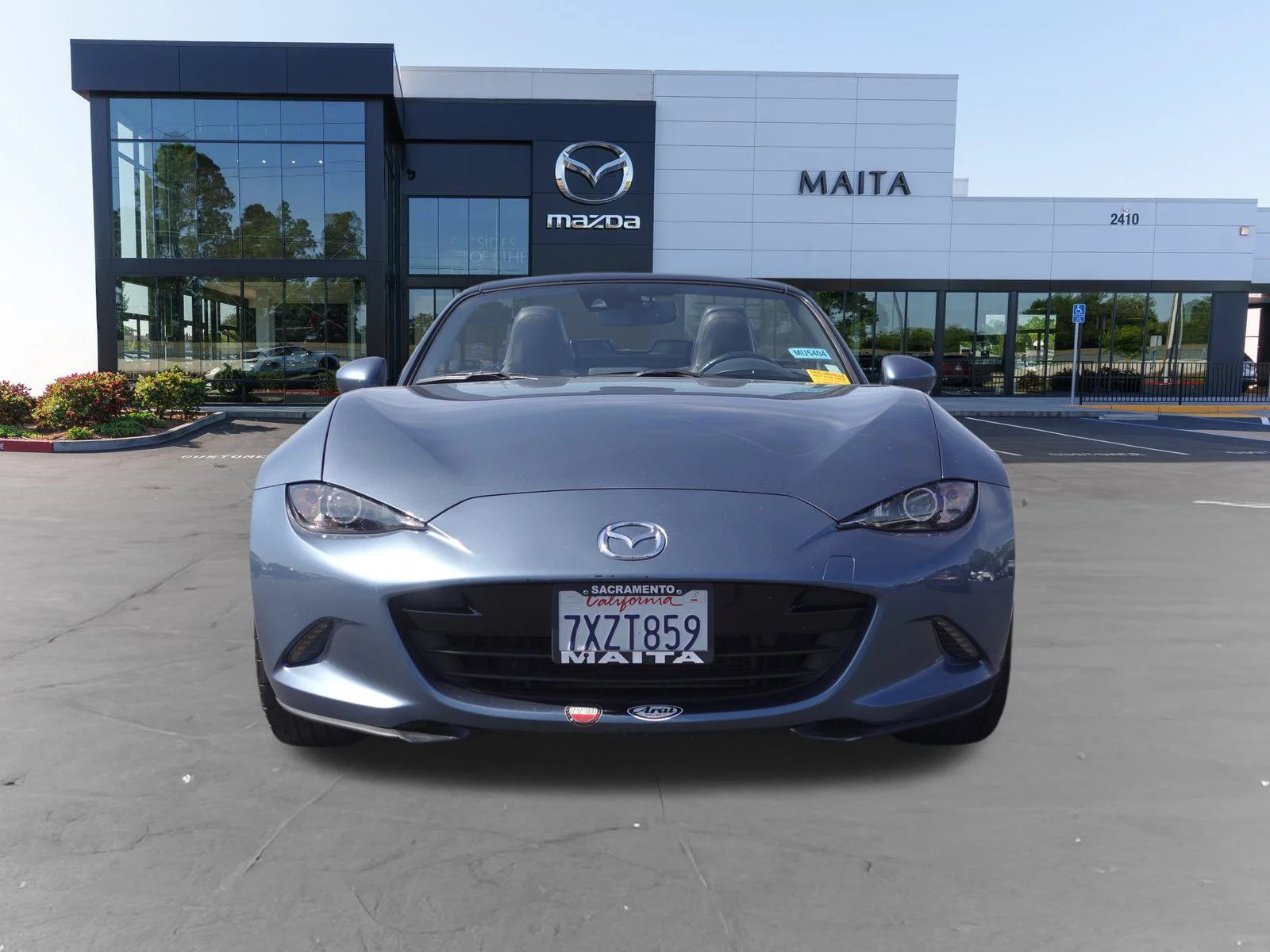 Used 2016 Blue Reflex Mica Mazda Grand Touring image 8