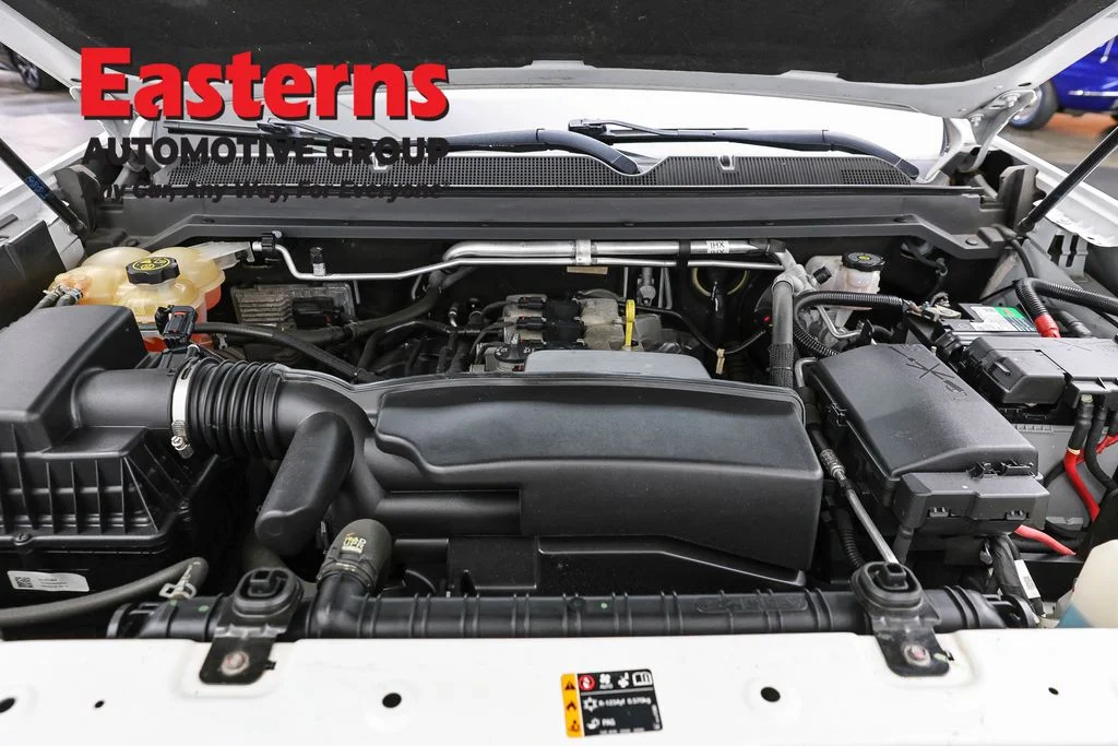 Used 2022 White Chevrolet LT image 7