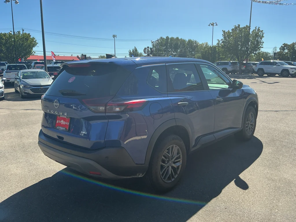 Used 2023 CASPIAN BLUE METALLIC Nissan S image 5