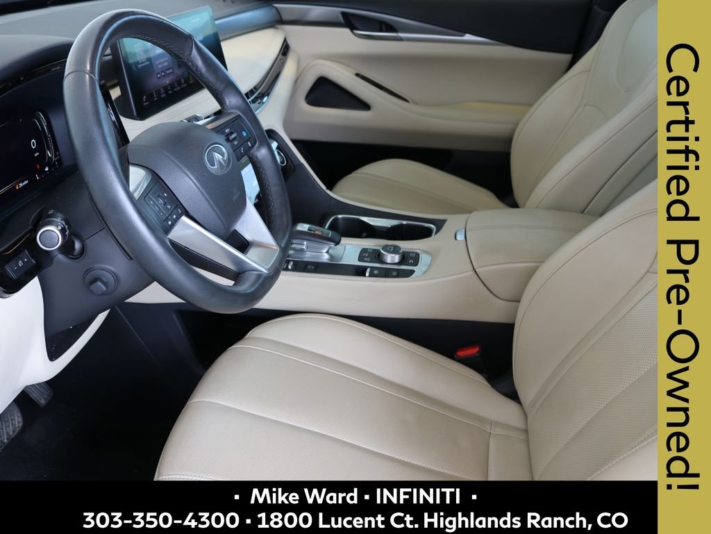 Certified Used 2023 Silver INFINITI LUXE image 4