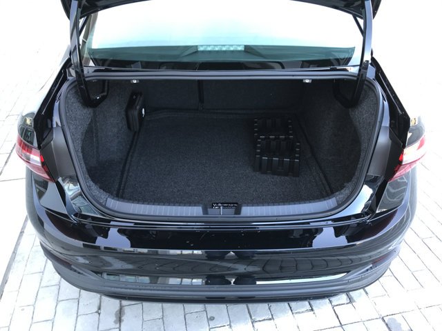 2026 Volkswagen Jetta Sport - Photo 23