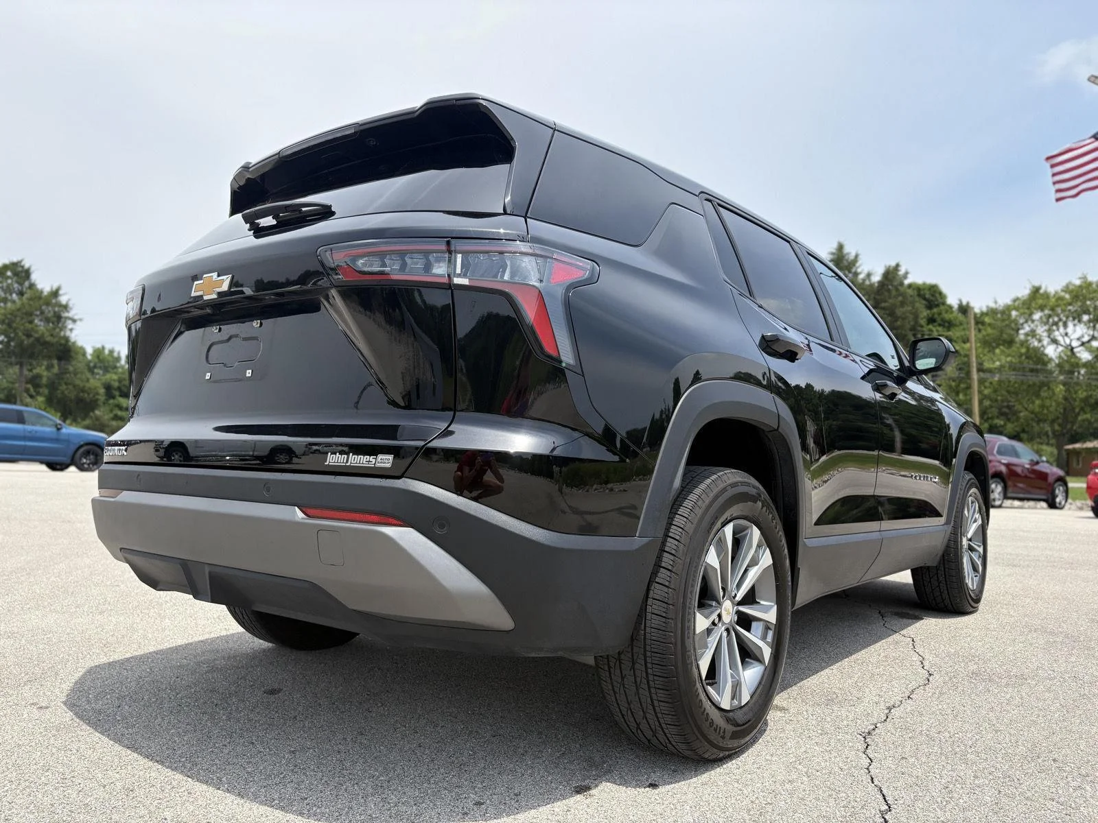 Used 2025 Mosaic Black Metallic Chevrolet FWD LT image 21