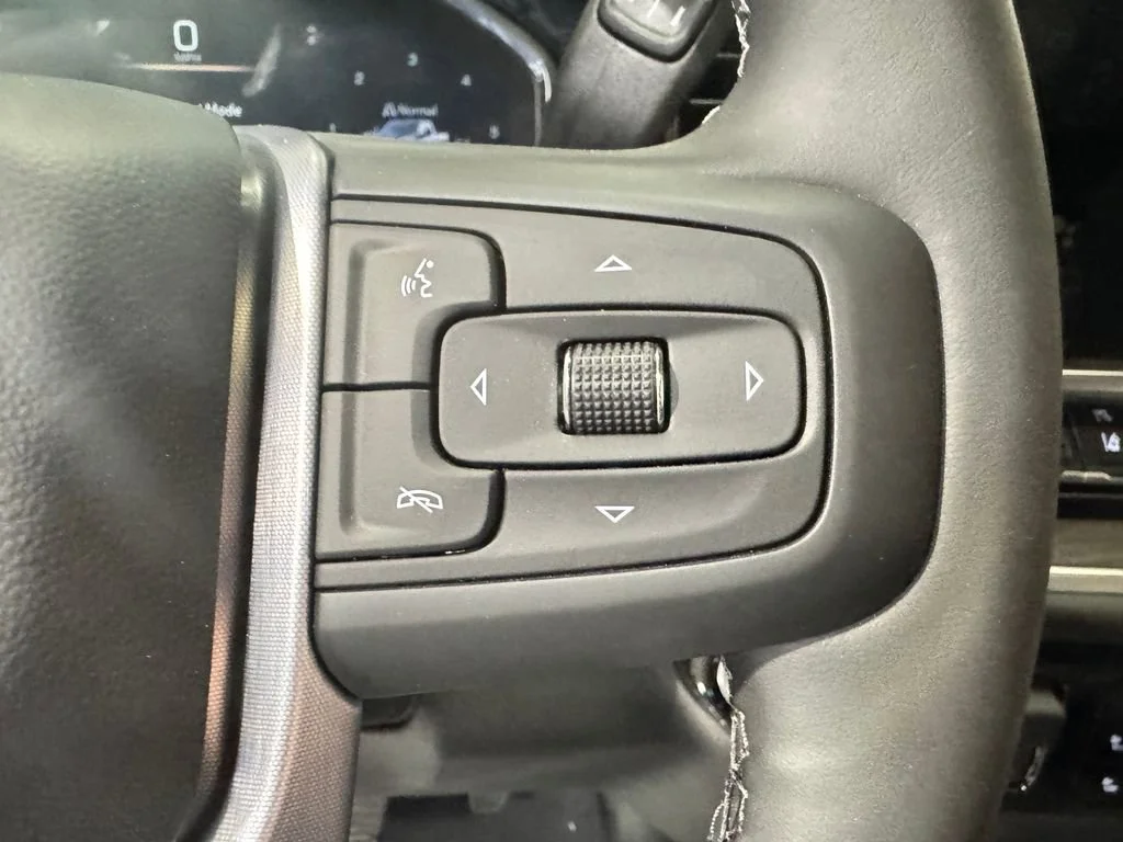 New 2026 Glacier White Tricoat GMC SLT image 17