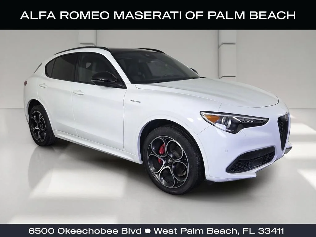 2023 Alfa Romeo Stelvio Veloce AWD's photo