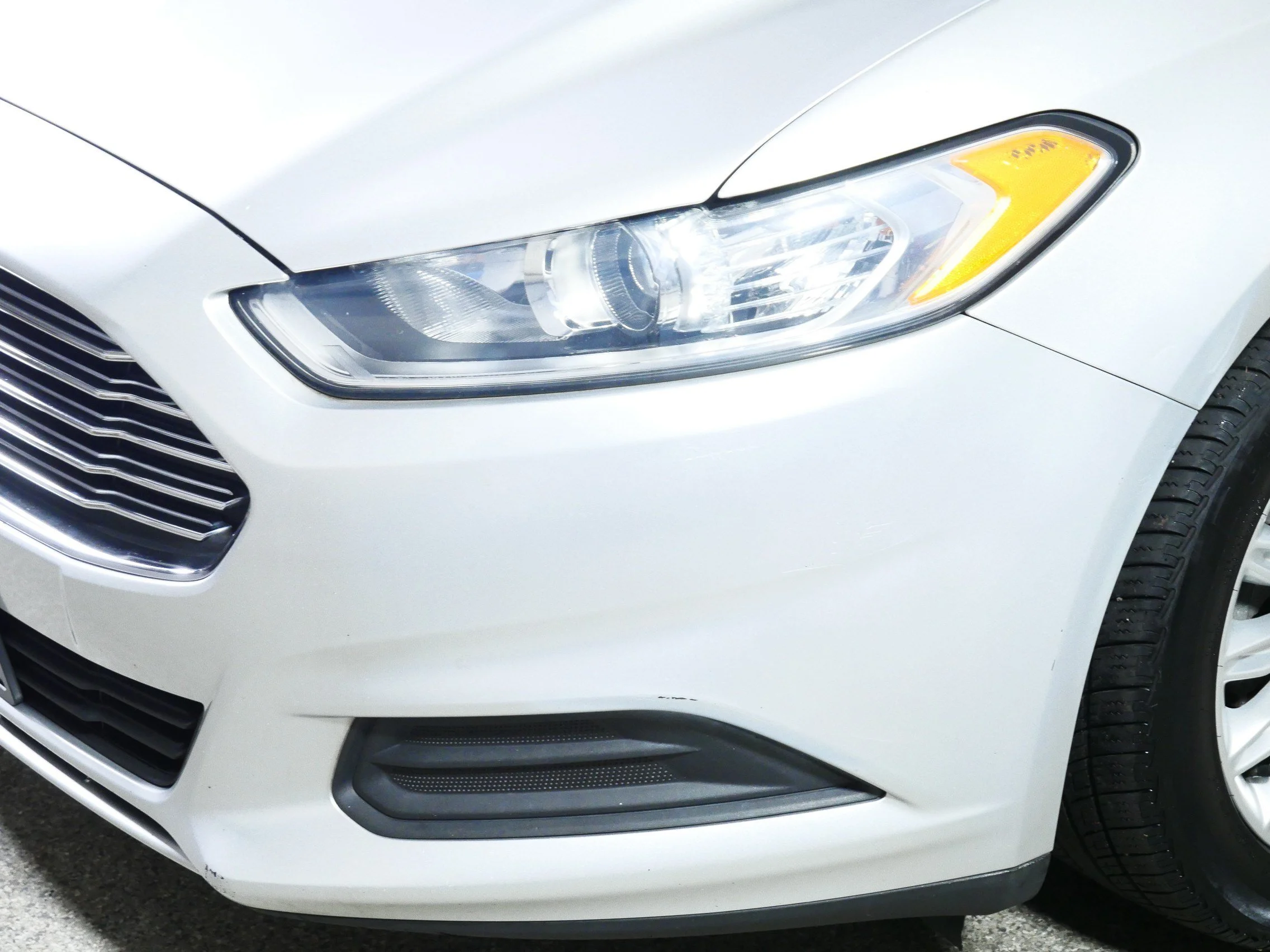 Used 2014 Ingot Silver Metallic Ford S Hybrid image 16