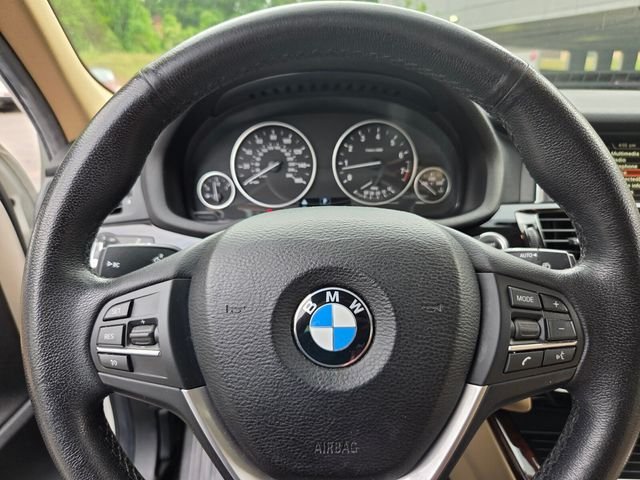 Used 2017 White BMW sDrive28i image 24