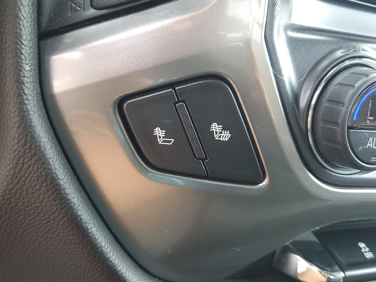 Used 2019 Red Chevrolet LT image 23