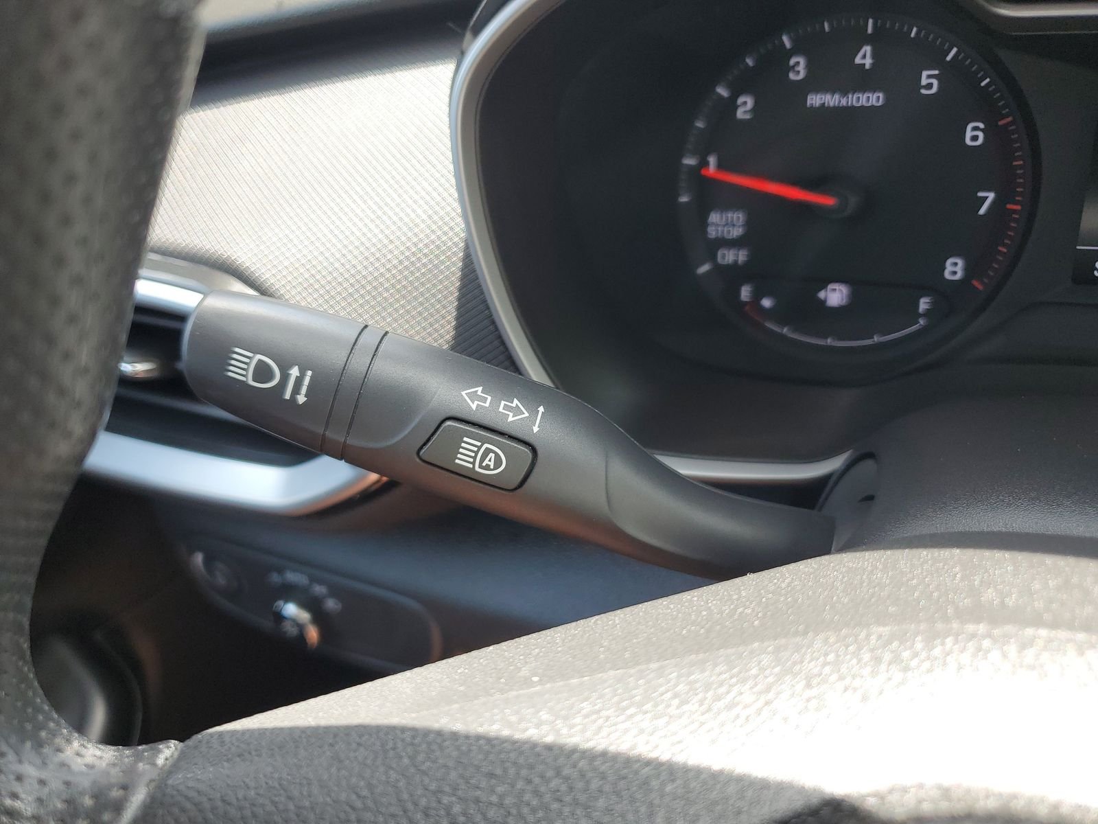 Used 2022 White Chevrolet LS image 26