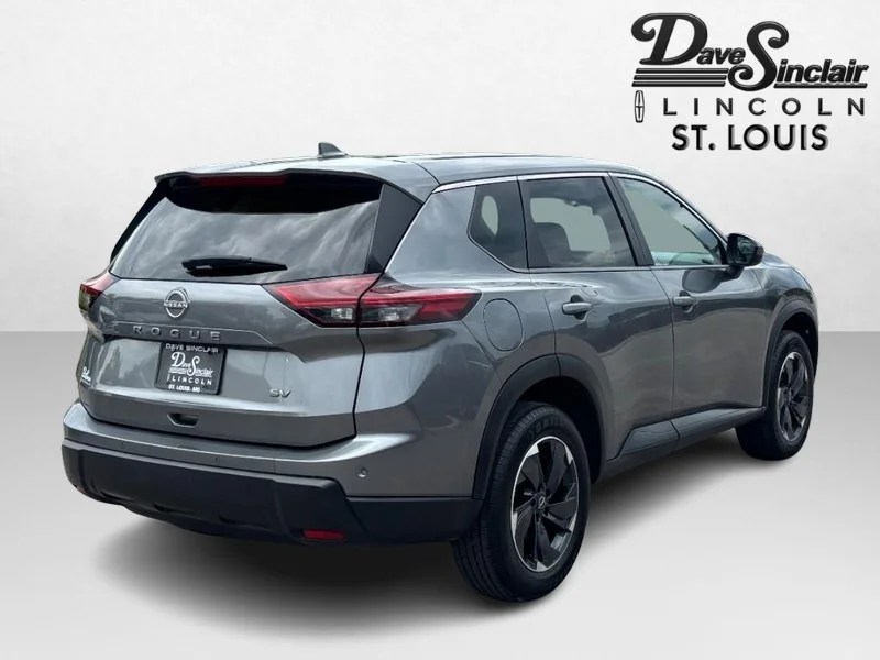 Used 2024 Gray Nissan SV image 3