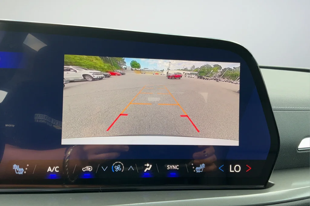 2027 Chevrolet Traverse LT - Photo 15