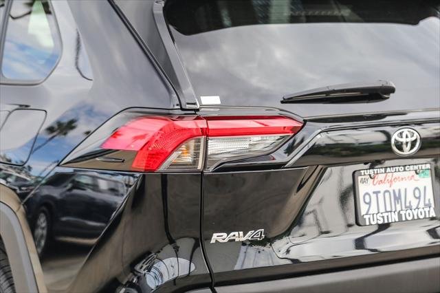 Certified Used 2025 MIDNIGHT BLACK METALLIC Toyota  image 7
