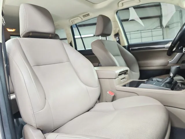 Used 2023 Silver Lexus 460 image 42