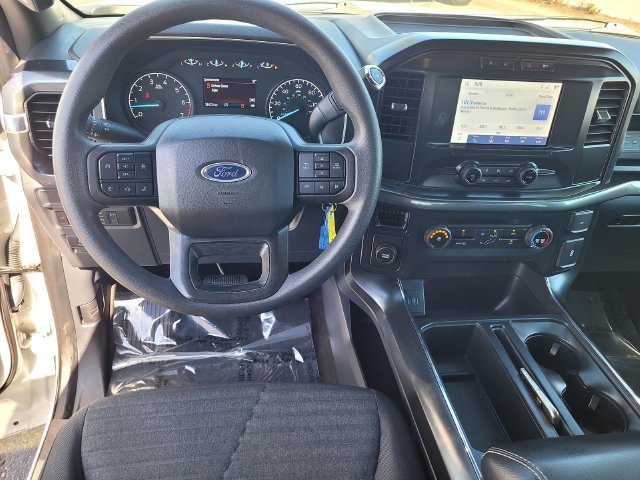 Used 2022 White Ford XL image 9