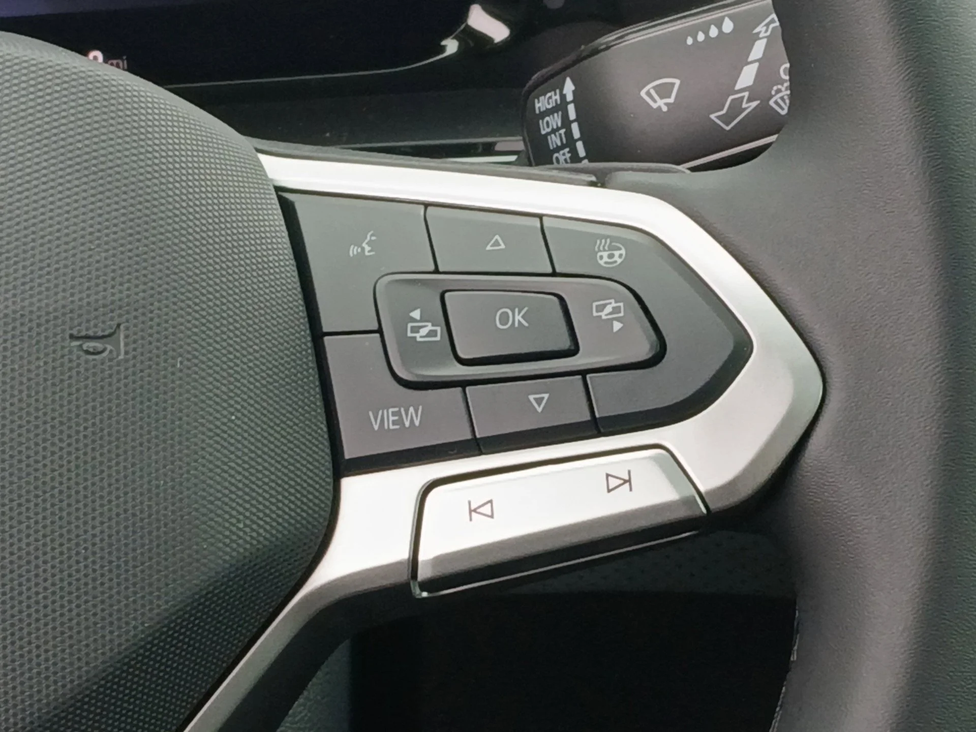 New 2026 Pure Gray Volkswagen 2.0T Peak Edition image 10