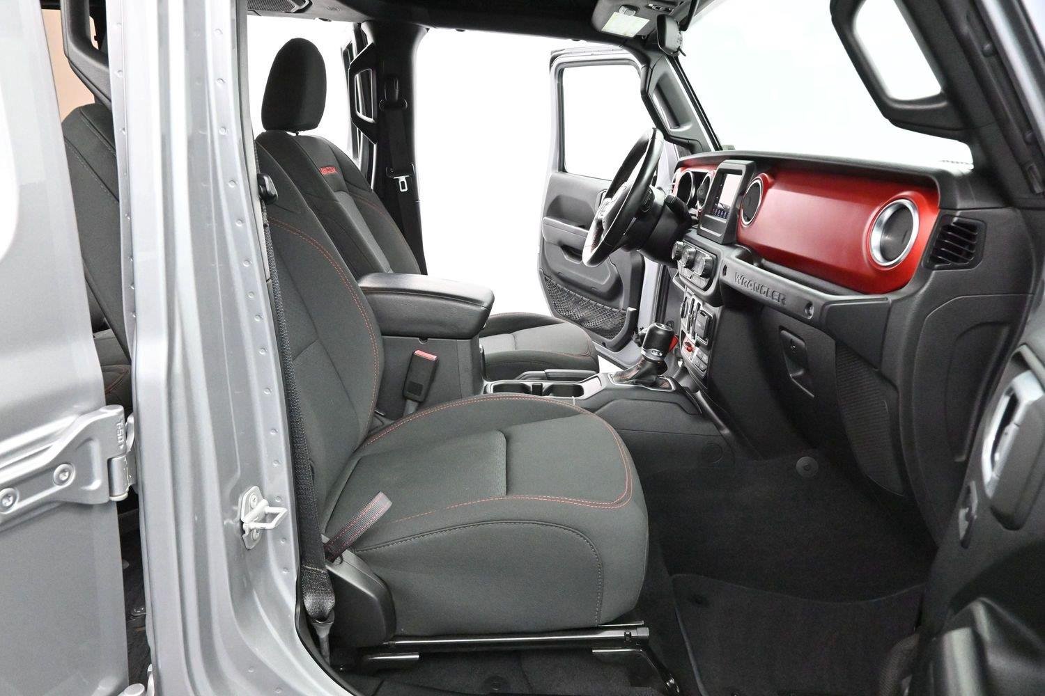 Used 2021 Billet Silver Metallic Clearcoat Jeep Unlimited Rubicon image 26