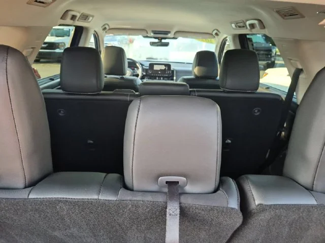 Used 2023 Blue Nissan SL image 32