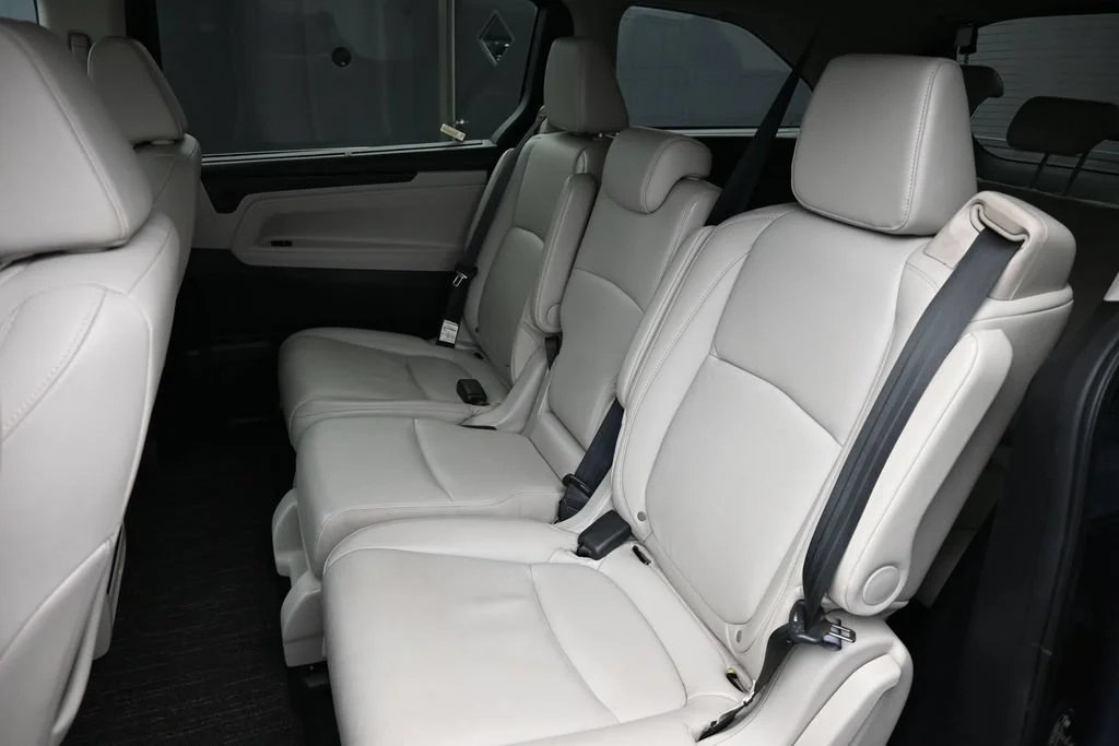 Used 2025 Black Honda EX-L image 13