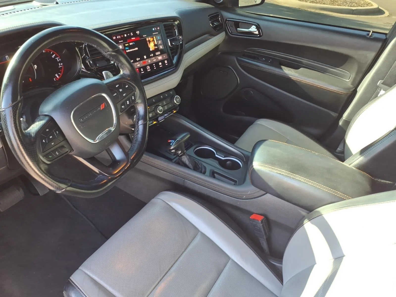 Used 2022 White Knuckle Clearcoat Dodge R/T Plus image 21