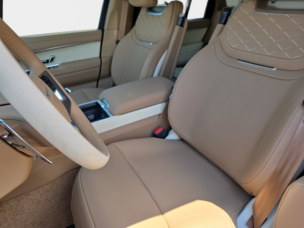 2026 Land Rover Range Rover SV - Photo 12
