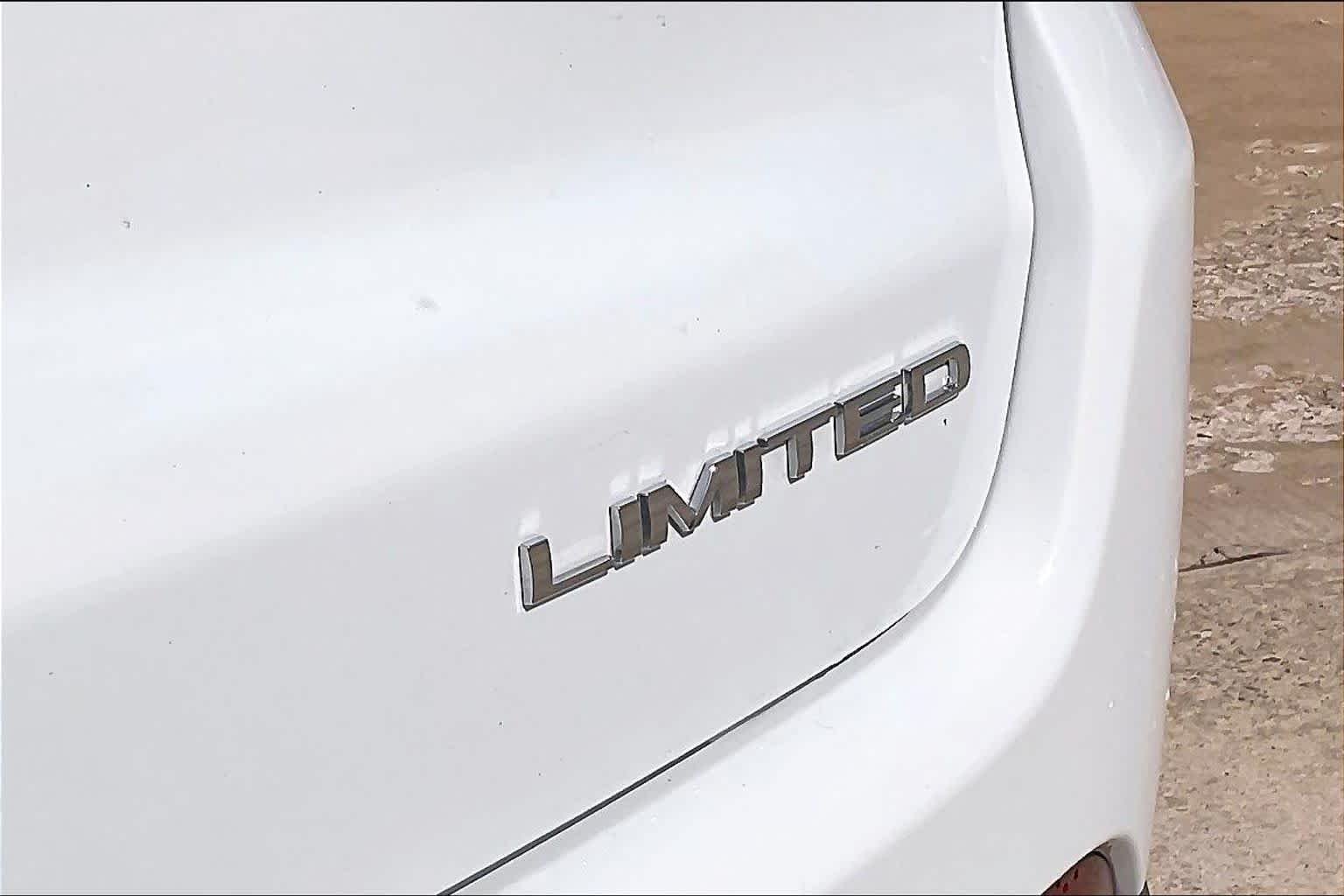 Used 2025 Bright White Clearcoat Jeep Limited image 10
