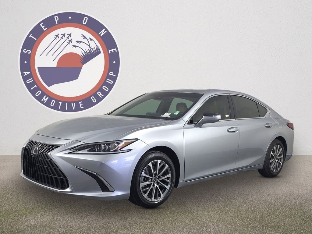 2025 Lexus ES 350 350's photo